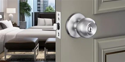 Rustikke dørhåndtag og låse